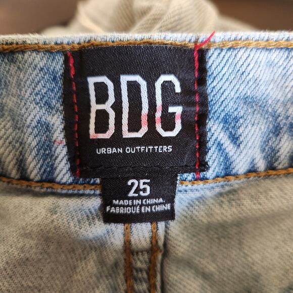 BDG Urban Outfitters High Waisted Ripped Mom Jeans 25 - Picture 6 of 6